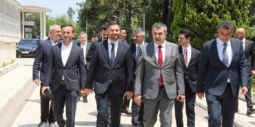 bakan-tekinden-kagithane-belediyesine-ziyaret-mNtQZS9C.jpg