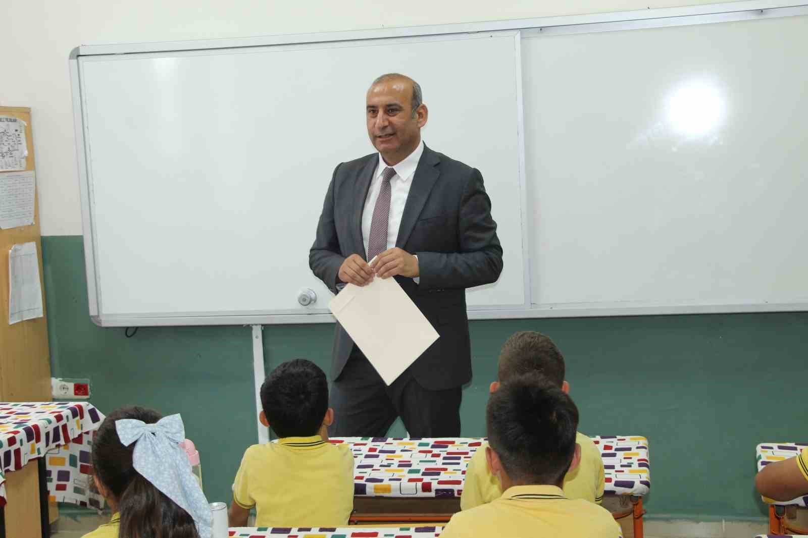 bakan tekinden sirnakli ogrencilerin mektuplarina duygusal cevap 1 YOYhelek