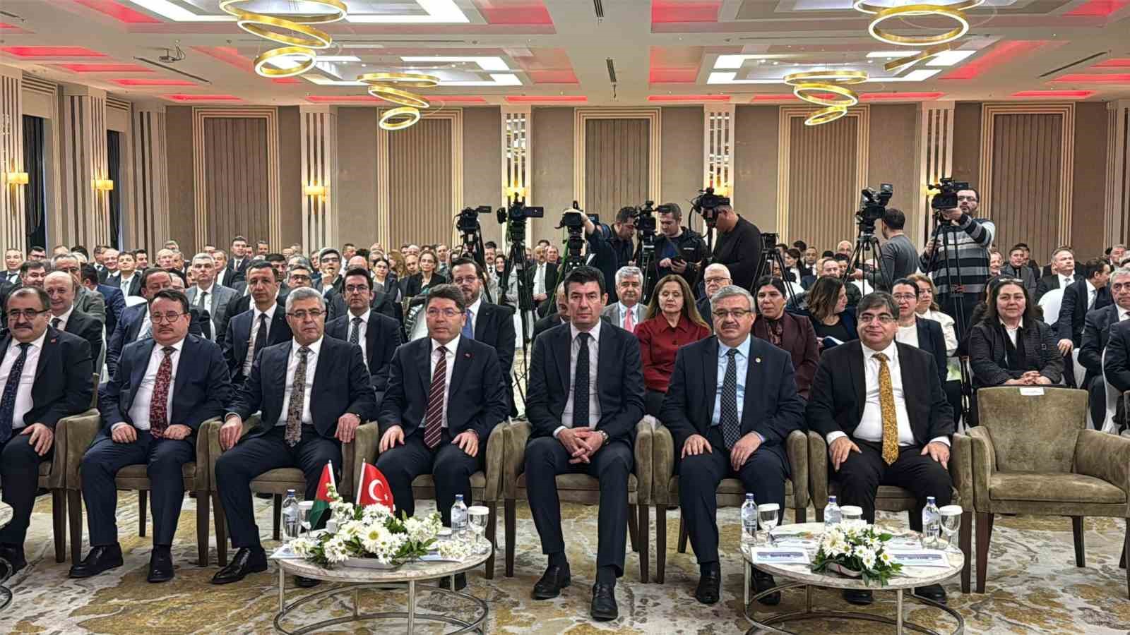 bakan tunc 2025de 11 milyon 779 bin 741 derdest dosya bulunurken 14 milyon 41 rLVzrRNL