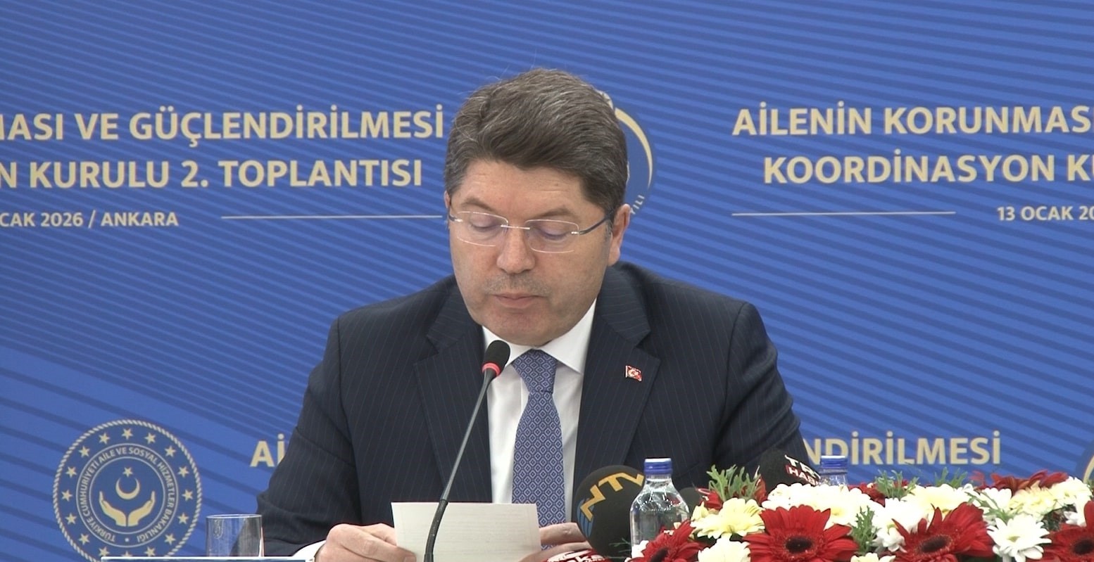 bakan tunc basta cinsiyetsizlestirme olmak uzere degerlerimizi asindirarak yok etmeyi amaclayan akimlara karsi gerekli