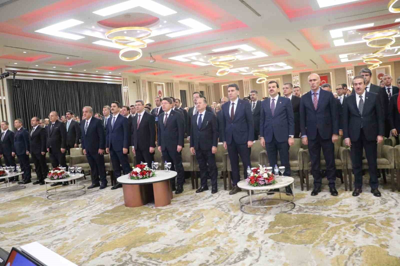 Bakan Tunç: "Hakim ve savcılar hakkında açılan bin 861 soruşturma ve incelemeden bin 331’i neticelendirildi" 6 bakan tunc hakim ve savcilar hakkinda acilan bin 861 sorusturma ve incelemeden bin 331i bJrYBa5T