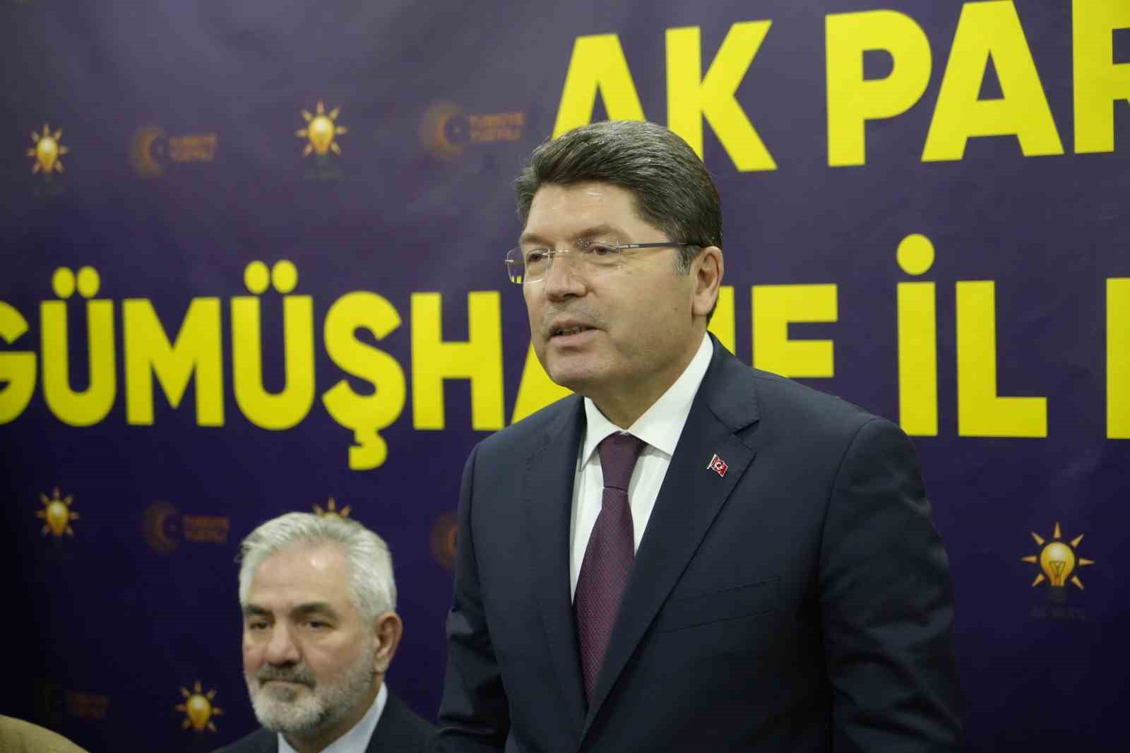 Bakan Tunç: "Ülkeyi yönetsin dedikleri Kılıçdaroğlu’na demediklerini bırakmıyorlar" 4 bakan tunc ulkeyi yonetsin dedikleri kilicdarogluna demediklerini birakmiyorlar 0 zlY3qi8s