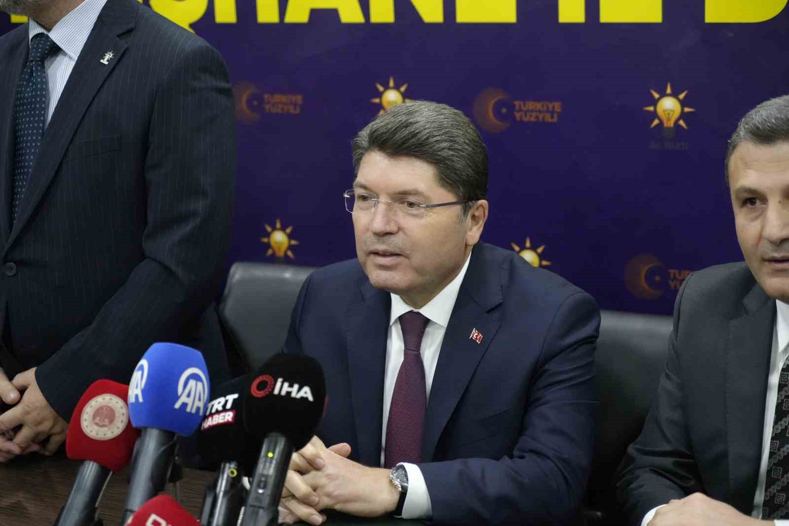 Bakan Tunç: "Ülkeyi yönetsin dedikleri Kılıçdaroğlu’na demediklerini bırakmıyorlar" 9 bakan tunc ulkeyi yonetsin dedikleri kilicdarogluna demediklerini birakmiyorlar 5 G94n9S3L