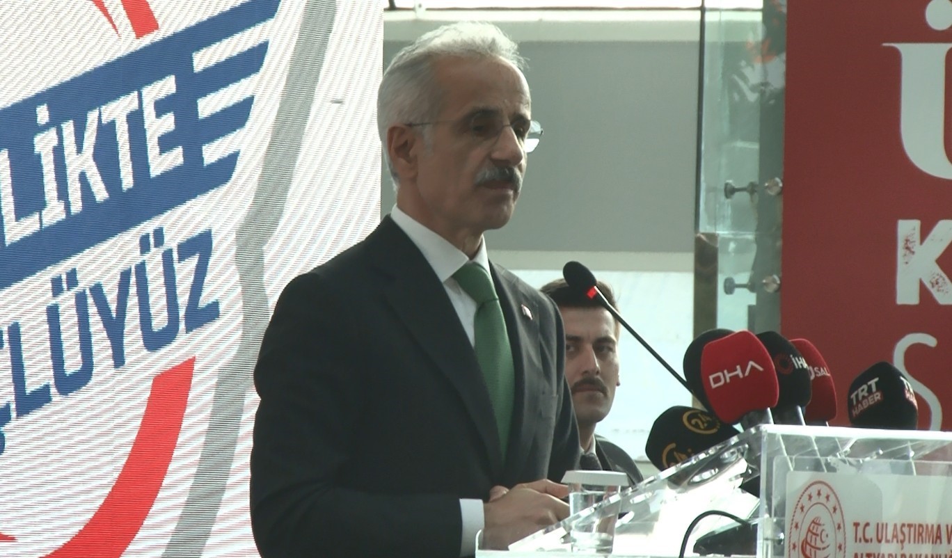 Bakan Uraloğlu: "10 milyondan fazla engelli yolcumuz ücretsiz seyahat hakkından yararlandı" 6 bakan uraloglu 10 milyondan fazla engelli yolcumuz ucretsiz seyahat hakkindan yararlandi 2 ON4fXY4L