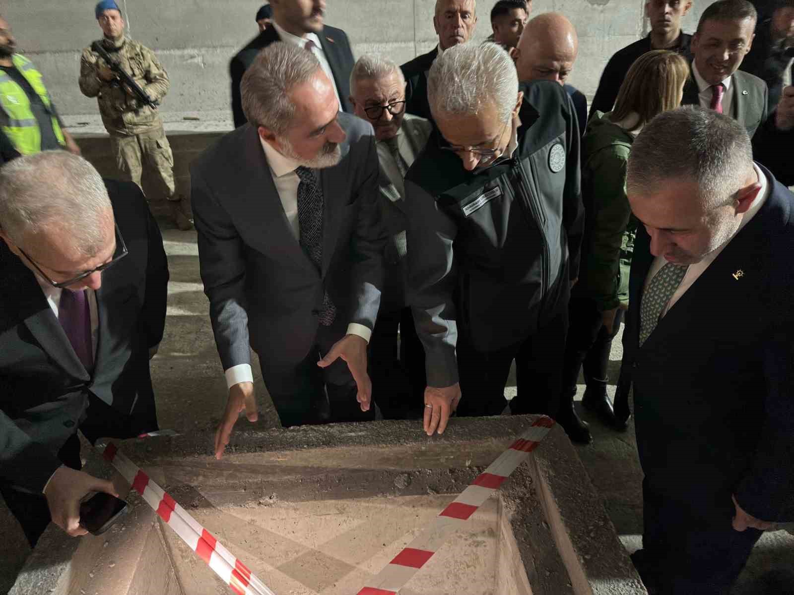 bakan uraloglu 2009da acilan yhtde 110 milyon vatandasimiz yolculuk etti 3 idhzQ9Sf
