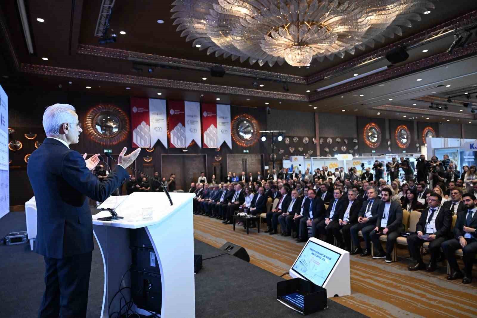 Bakan Uraloğlu: "2053 vizyonumuz doğrultusunda Türkiye’yi dünyanın en güçlü dijital altyapı merkezlerinden biri haline getirmiş olacağız" 6 bakan uraloglu 2053 vizyonumuz dogrultusunda turkiyeyi dunyanin en guclu dijital altyapi merkezlerinden biri haline