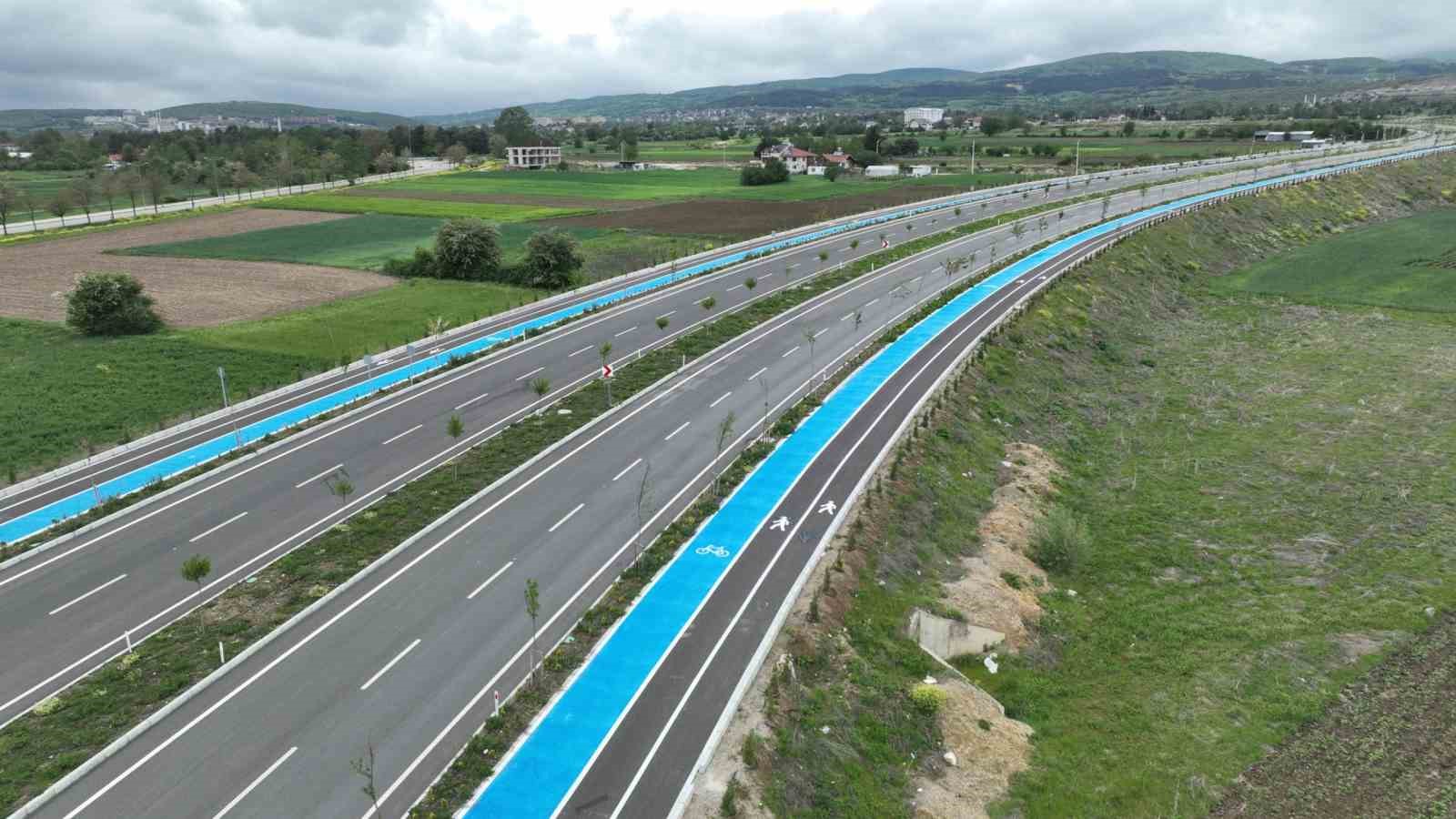 bakan uraloglu 38 kilometrelik bisiklet yolunun yapim calismalarina devam ediyoruz 1 mkIGIjth