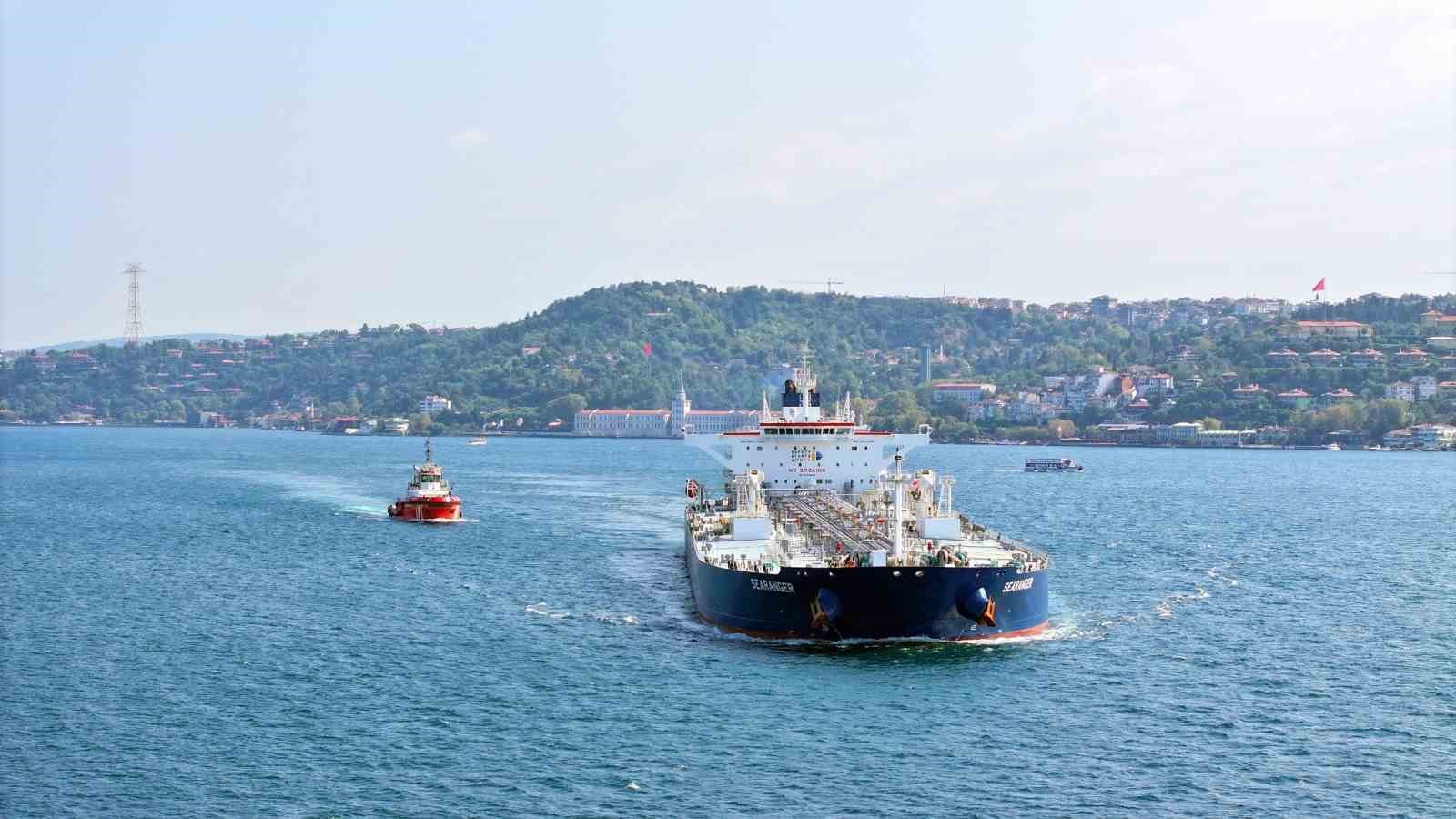 bakan uraloglu 4 ayda bogazlardaki gemi hareketliligi 26 bin 214e ulasirken 15 bin 639 8fRDzrHN