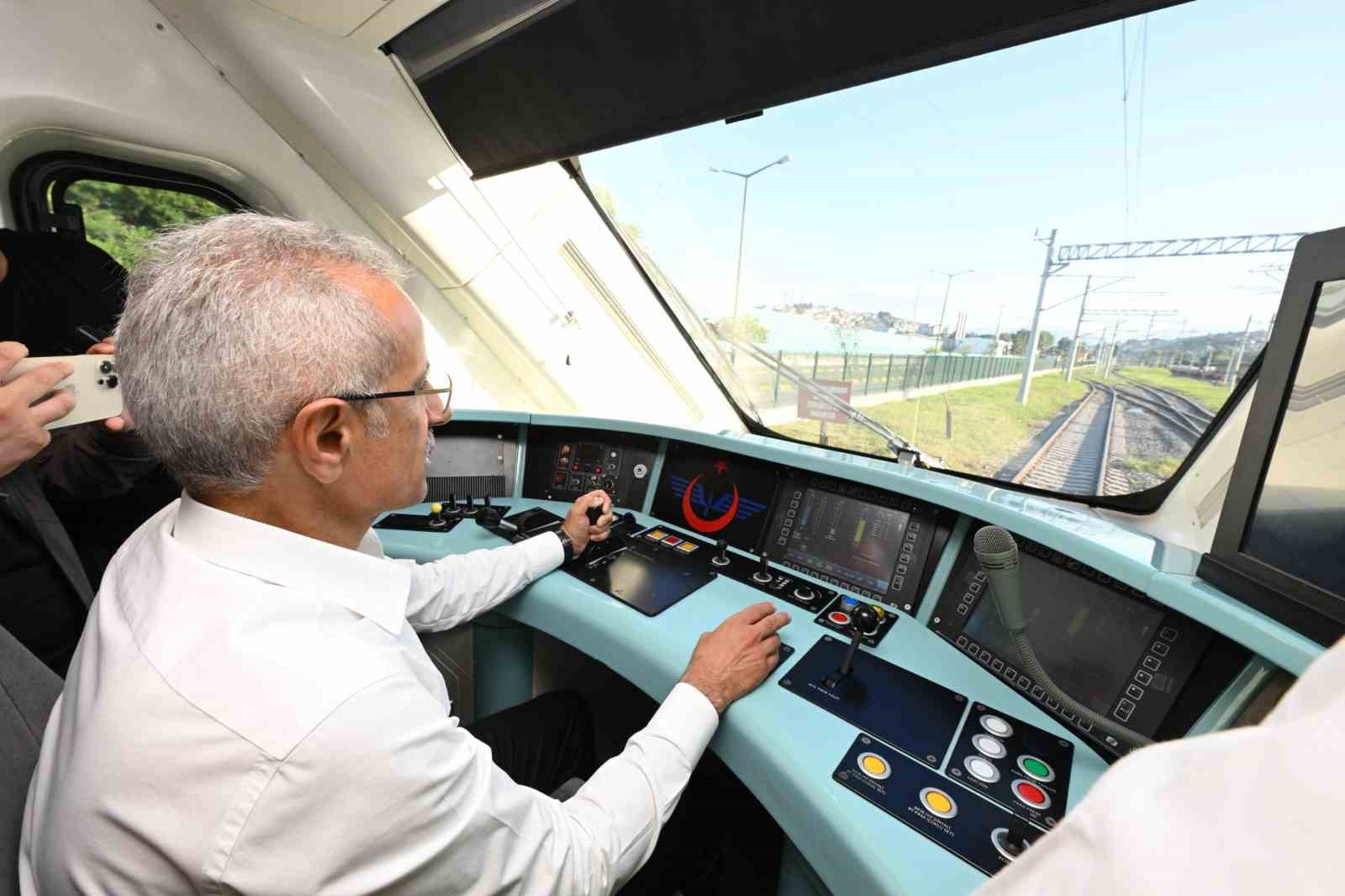 bakan uraloglu 8 yilda baskentray ile 1403 milyon yolcu tasidik 0