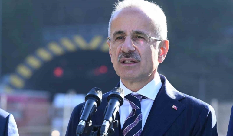 bakan-uraloglu-aksaray-ortakoy-6-bolge-hududu-yolunun-en-onemli-etaplarindan-biri-olan-ortakoy-cevre-yolunu-MApARPiL.jpg