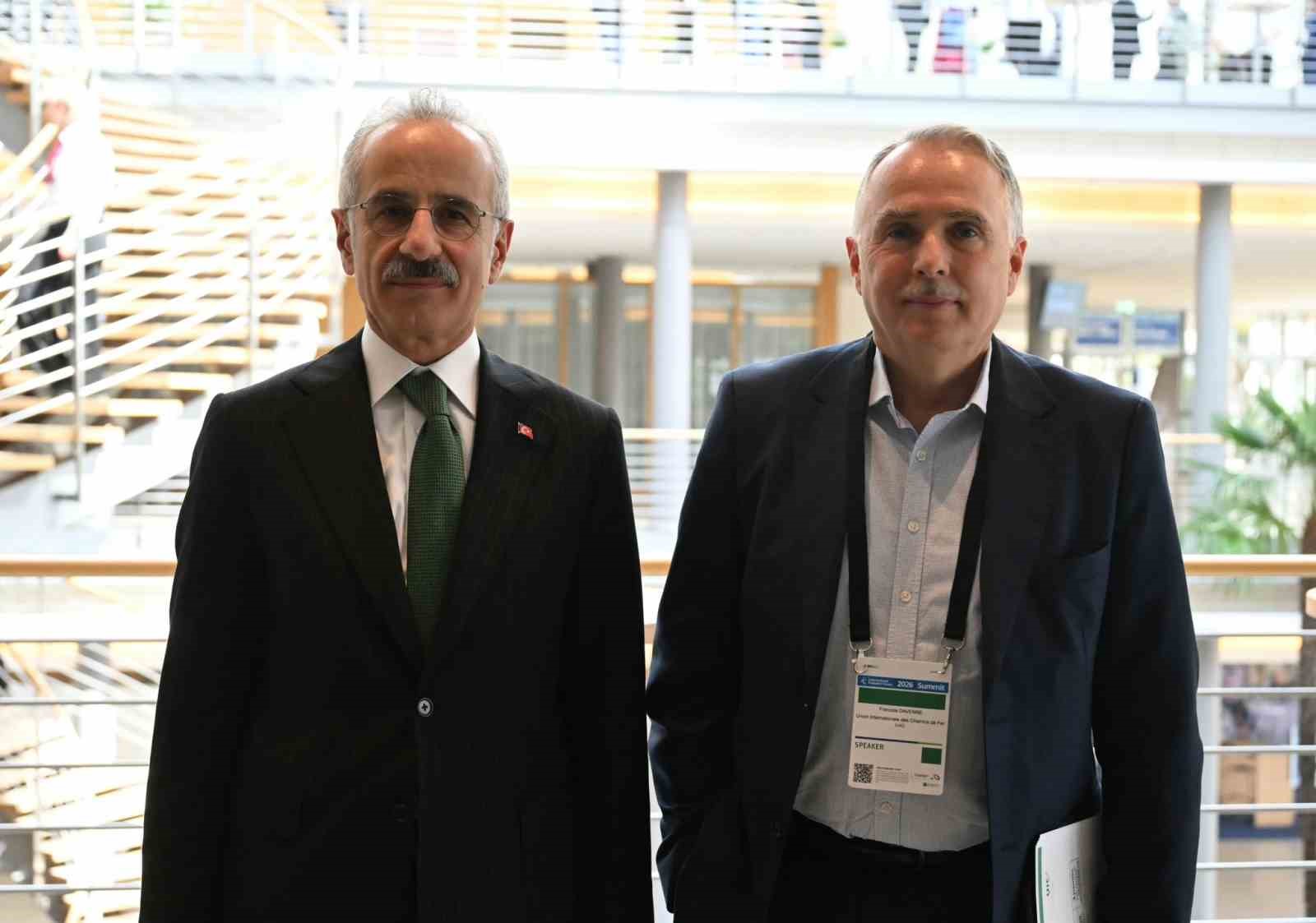 bakan uraloglu almanyada 1 hBlZuKT5