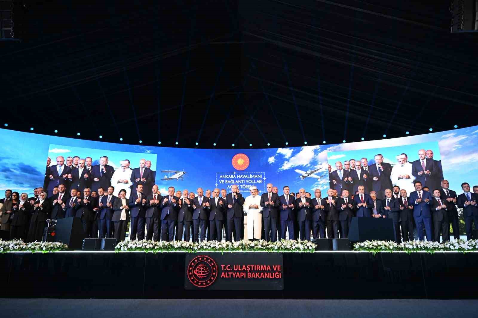 bakan uraloglu ankara havalimanini sadece askeri bir meydan olmaktan cikarip uluslararasi bir havacilik merkezine