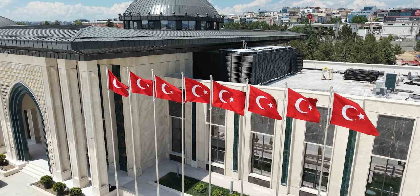 bakan uraloglu ankara havalimanini uluslararasi bir havacilik merkezine donusturduk 4 HYWRRvDv