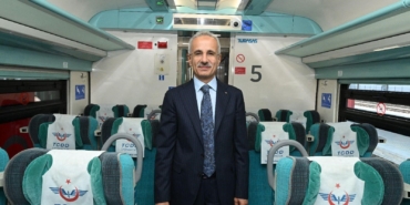 bakan-uraloglu-ankara-sivas-hattimiz-ile-acildigi-gunden-bu-yana-2-milyon-356-bin-815-83dkEzXu.jpg
