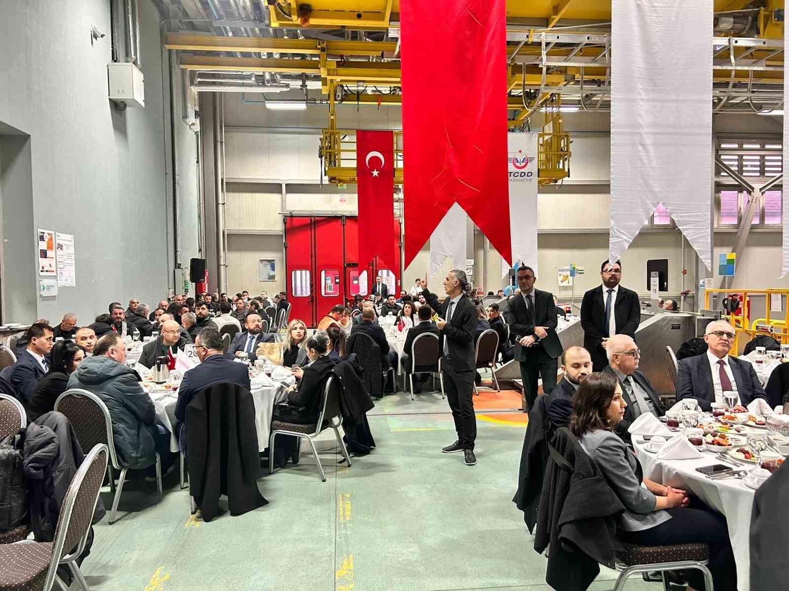 bakan uraloglu avrupanin 6nci dunyanin 8inci yuksek hizli tren isletmecisi konumuna yukseldik 2 sIbjGCa1