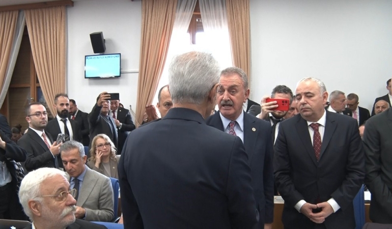 bakan-uraloglu-bilir-ailesinin-yasamini-yitirmesinin-metroyla-hicbir-ilgisi-yok-SG9w2C8F.jpg