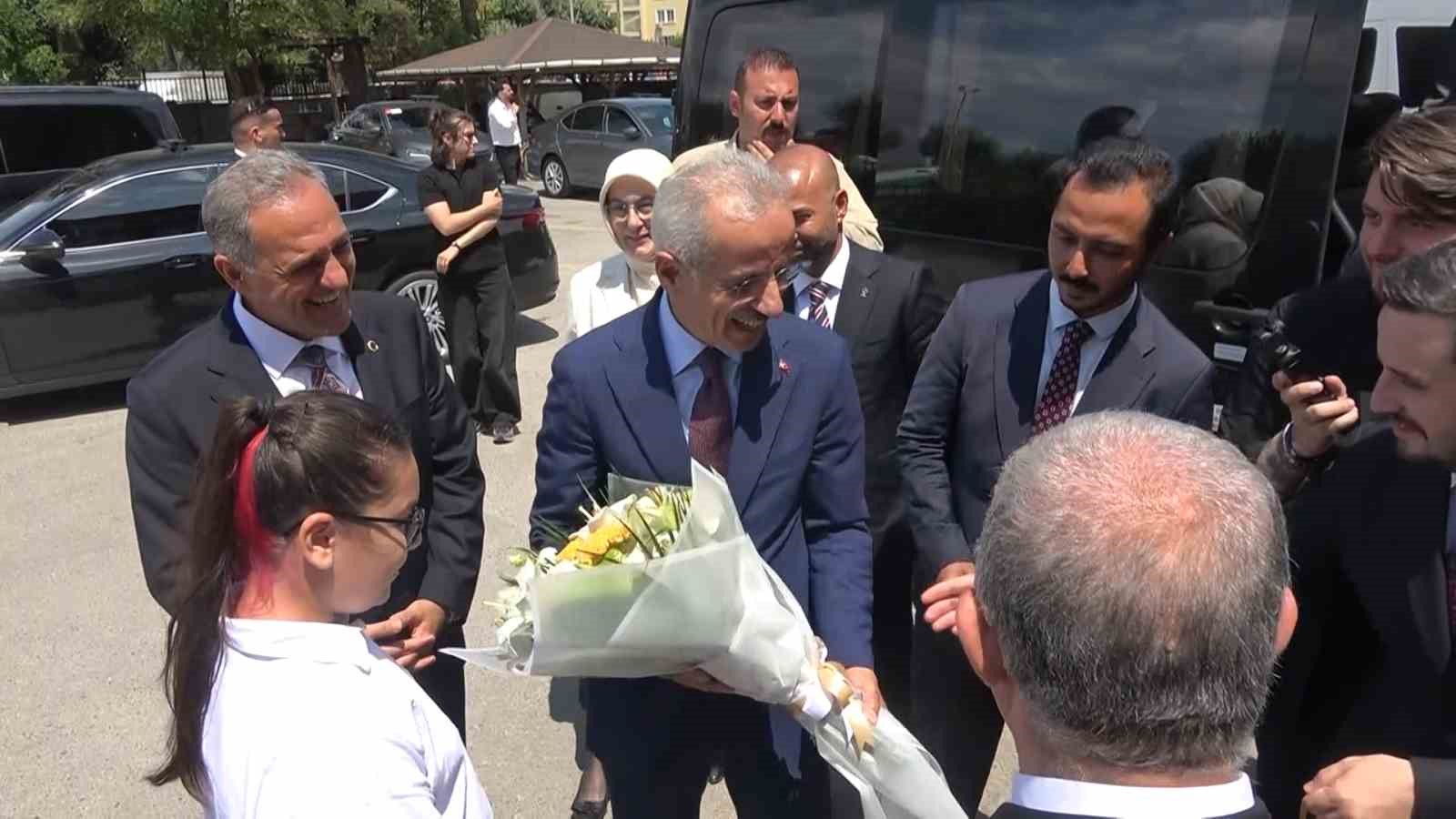 Bakan Uraloğlu: "Bundan sonra da gönül köprülerini daha da güçlendireceğiz" 5 bakan uraloglu bundan sonra da gonul koprulerini daha da guclendirecegiz 1