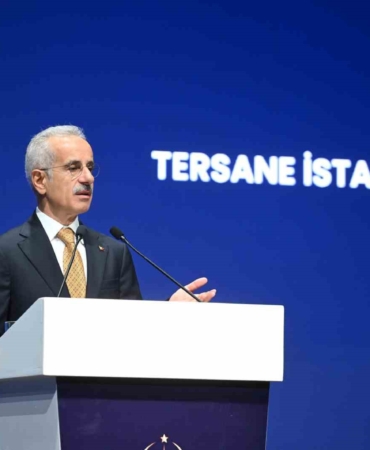 bakan-uraloglu-cografi-ve-jeostratejik-ustunluk-kuresel-ticarette-turkiyesiz-koridor-dusunulmeyecegini-ortaya-koyuyor-C2xnT1d6.jpg