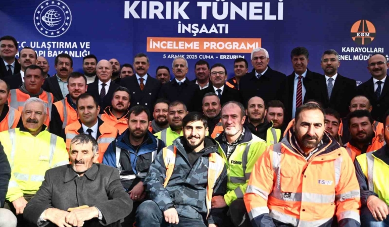 bakan-uraloglu-daglarin-kalbine-muhendislik-imzasi-atan-bir-eser-OMxzQTgJ.jpg