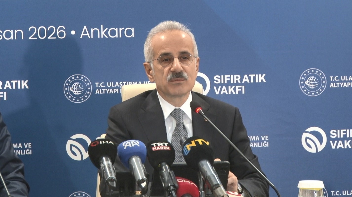 bakan uraloglu ekolojik kopruler bisiklet yollari gunes enerji santralleri ve asfalt geri donusum tesisleriyle aS3B3d7T