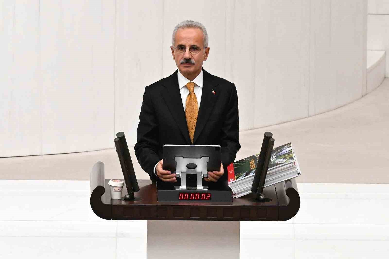 Bakan Uraloğlu: "(Esenboğa Havalimanı Metro Hattı) Yapım çalışmalarına 2026 yılında başlamayı hedefliyoruz" 4 bakan uraloglu esenboga havalimani metro hatti yapim calismalarina 2026 yilinda baslamayi hedefliyoruz 0 KikbaBYc