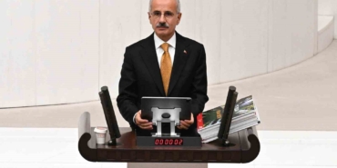 bakan-uraloglu-esenboga-havalimani-metro-hatti-yapim-calismalarina-2026-yilinda-baslamayi-hedefliyoruz-UjBliLv6.jpg