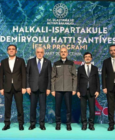 bakan-uraloglu-halkali-ispartakule-hattinda-sene-sonuna-kadar-yapim-calismalarini-bitirip-sene-basinda-test-calismalarimiza-NxiEvCVV.jpg