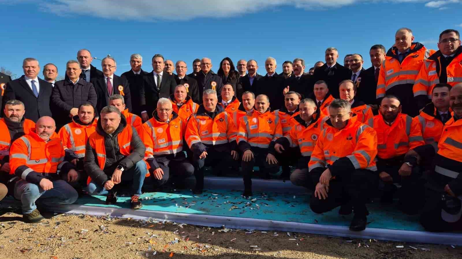 Bakan Uraloğlu: "Hızlı tren projesi tamamlandığında Ankara-Samsun arası 2,5 saate düşecek" 8 bakan uraloglu hizli tren projesi tamamlandiginda ankara samsun arasi 25 saate dusecek 4 JFfZmkvr