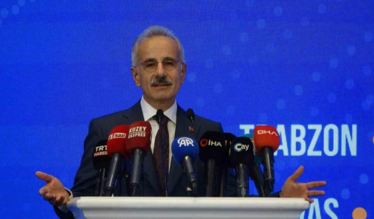 bakan-uraloglu-ilk-goreve-geldiklerinde-47-milyon-kullanicinin-bilgileri-yurt-disina-cikarilmistir-1GpYsCUM.jpg