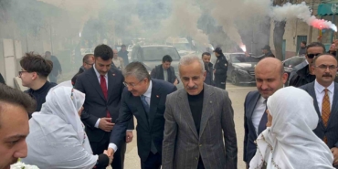 bakan-uraloglu-insallah-onumuzdeki-sene-de-her-seyle-beraber-bu-yolu-bitirecegiz-jGHZdOYR.jpg