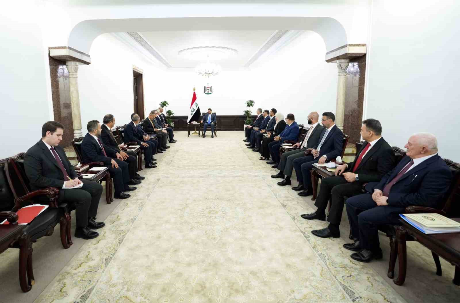 bakan uraloglu irak basbakani zeydi ile gorustu 0 DwYKY8Wr