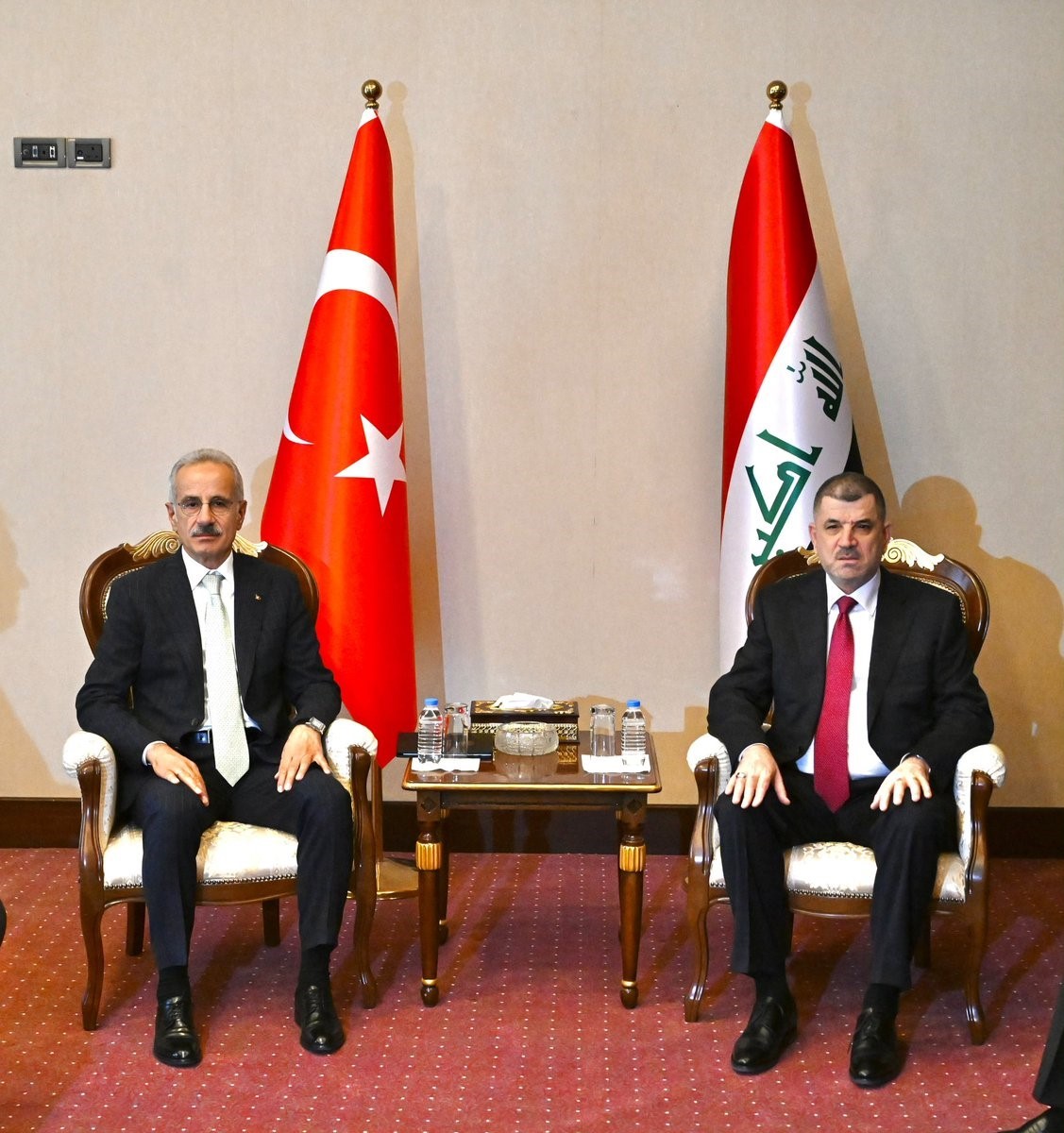 bakan uraloglu irakli mevkidasi el haseni ile gorustu 2 GXfMwFmv