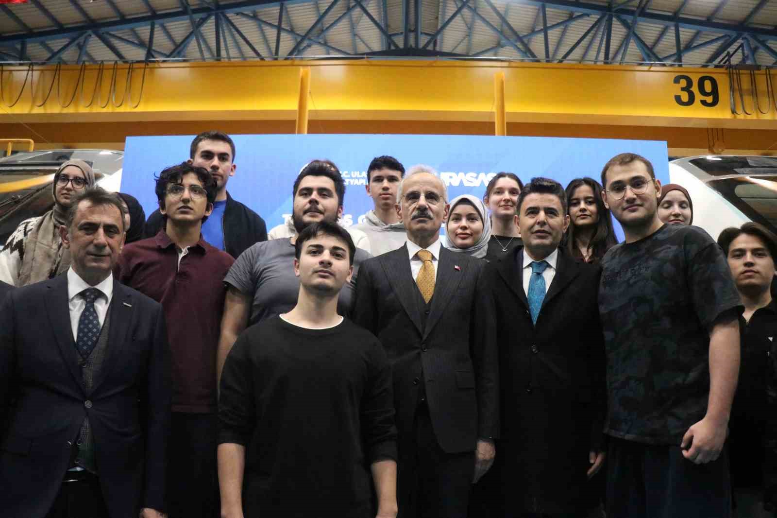 bakan uraloglu iran abd ve israil savasi masum sivillerin hayatini tehdit ediyor 4