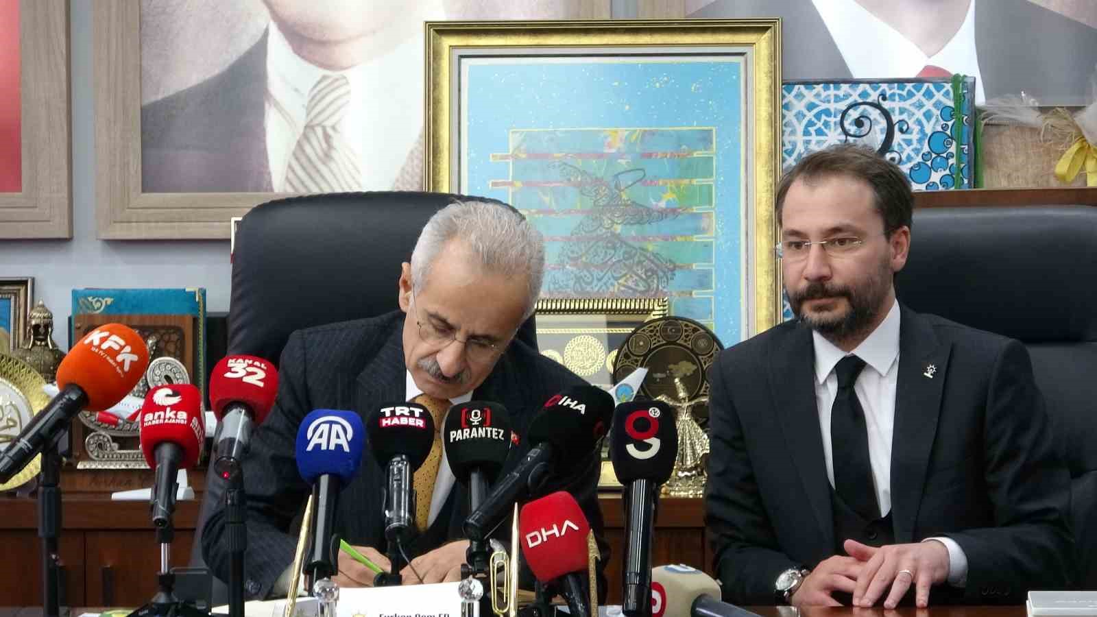 Bakan Uraloğlu: "Isparta’mızda Dereboğazı yolu gündemimizde ve bir mesafe kat ettikten sonra çalışmaların devamını ileride sürdüreceğiz" 5 bakan uraloglu ispartamizda derebogazi yolu gundemimizde ve bir mesafe kat ettikten sonra calismalarin devamini