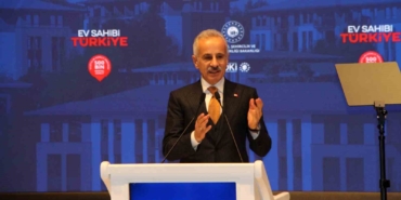 bakan-uraloglu-kurt-kardeslerimizle-aramiza-hic-kimse-engel-koyamaz-hic-kimse-aramizi-acamaz-dCNHQMNp.jpg