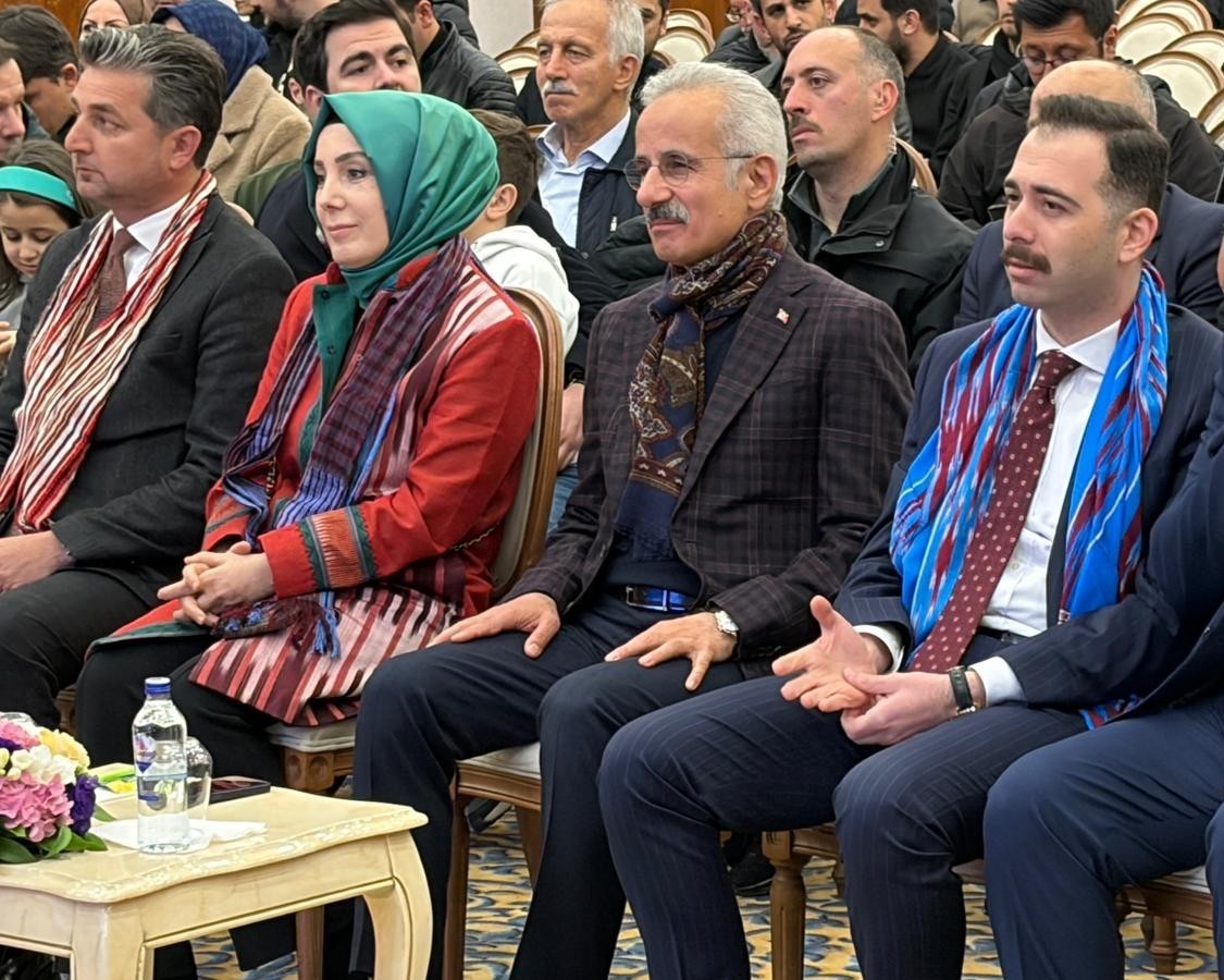 Bakan Uraloğlu: "Libya uçağının düşüşüyle ilgili hem bizim kaza kırım ekiplerimizin hem de başsavcılığımızın başlatmış olduğu bir süreç var" 6 bakan uraloglu libya ucaginin dususuyle ilgili hem bizim kaza kirim ekiplerimizin hem de bassavciligimizin 52MRBrsC