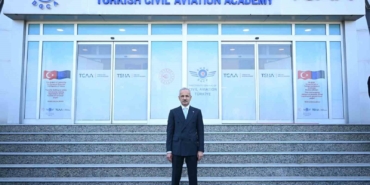 bakan-uraloglu-mart-2025ten-bu-yana-dijital-basvuru-sistemi-ile-30-bin-750-yolcu-sfkLczdv.jpg