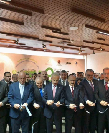 bakan-uraloglu-otoyol-artis-hizinda-avrupada-1inci-siradayiz-eqjmsrNG.jpg