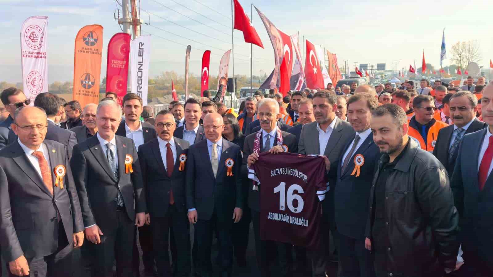 Bakan Uraloğlu: "Öümüzdeki yıl Bursa’mıza yüksek hızlı trenle seyahat edeceğiz" 4 bakan uraloglu oumuzdeki yil bursamiza yuksek hizli trenle seyahat edecegiz 0 MD4zIRrI
