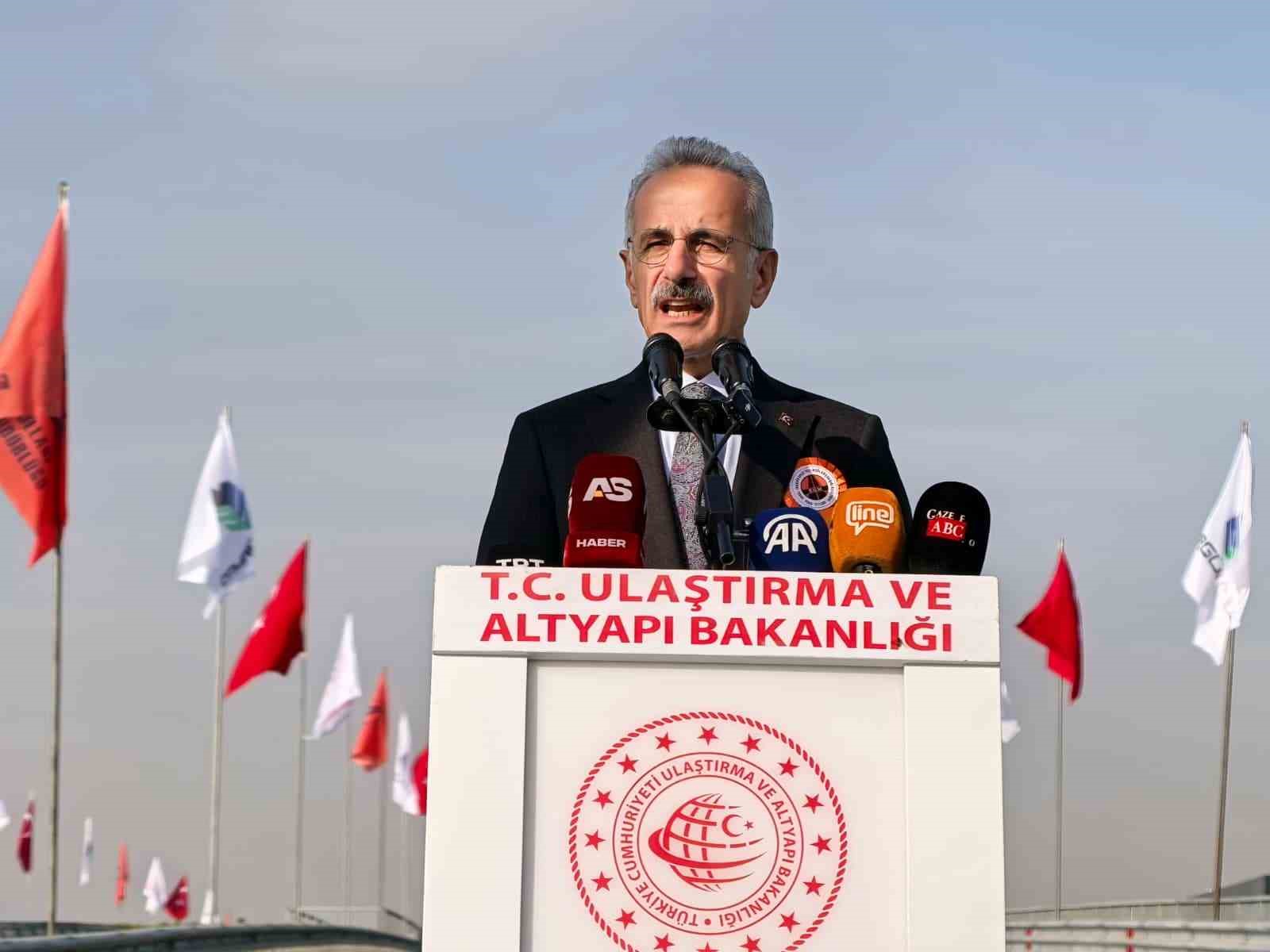 Bakan Uraloğlu: "Öümüzdeki yıl Bursa’mıza yüksek hızlı trenle seyahat edeceğiz" 14 bakan uraloglu oumuzdeki yil bursamiza yuksek hizli trenle seyahat edecegiz 10 eB8BZuzk