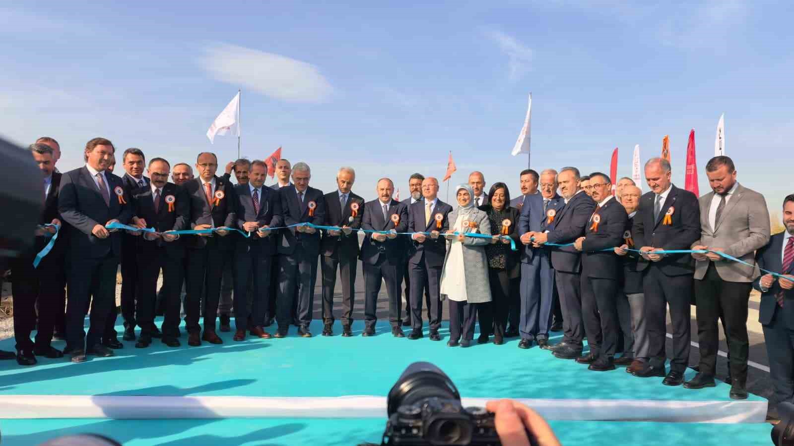 Bakan Uraloğlu: "Öümüzdeki yıl Bursa’mıza yüksek hızlı trenle seyahat edeceğiz" 12 bakan uraloglu oumuzdeki yil bursamiza yuksek hizli trenle seyahat edecegiz 8 pdcublqp