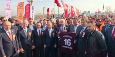 bakan-uraloglu-oumuzdeki-yil-bursamiza-yuksek-hizli-trenle-seyahat-edecegiz-pXiXeG2p.jpg