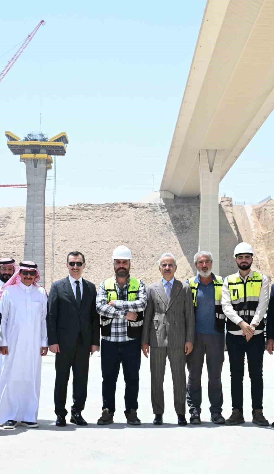 Bakan Uraloğlu, Suudi Arabistan’da 11 bakan uraloglu suudi arabistanda 7 TzFIHnLz