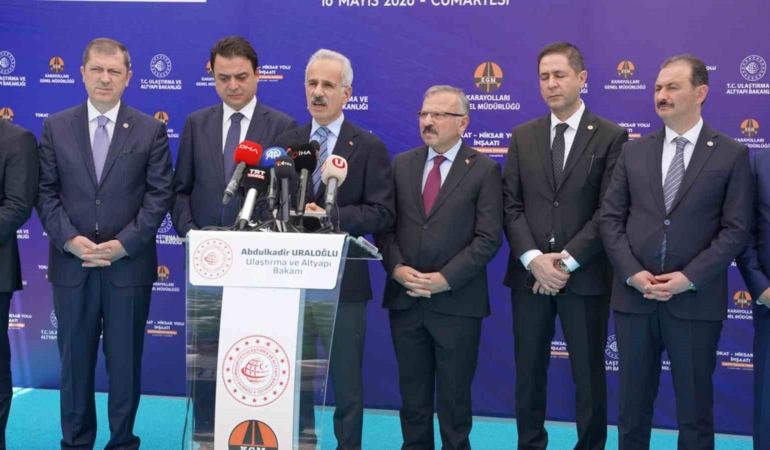 bakan-uraloglu-tokat-niksar-yolundaki-tum-calismalarimizi-2027-yilinda-tamamlamayi-hedefliyoruz-LQrL3S86.jpg