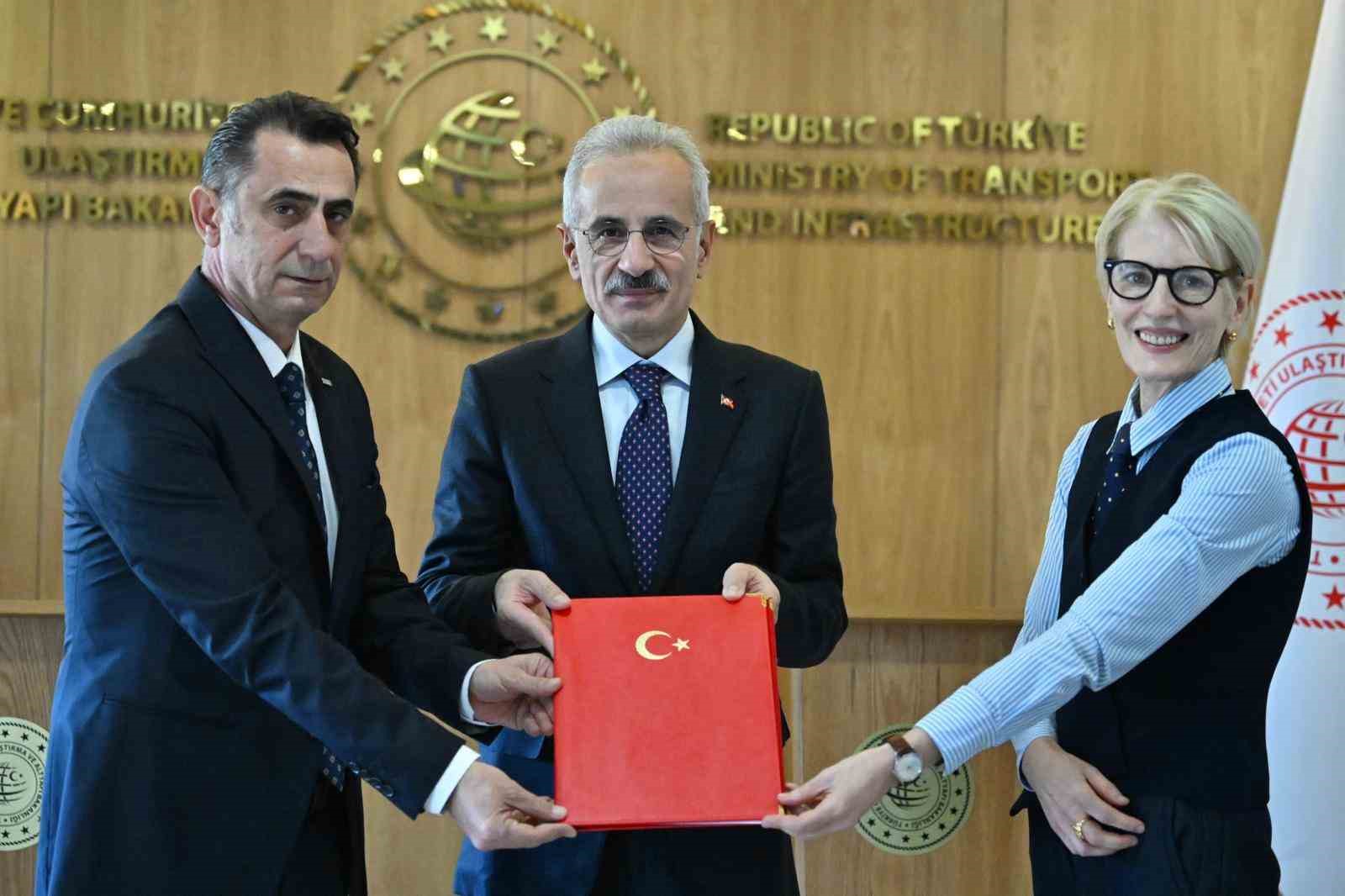 bakan uraloglu turkiye tarafinda prototip uretim merkezi olarak turasas projede merkez rol ustlenecek 0