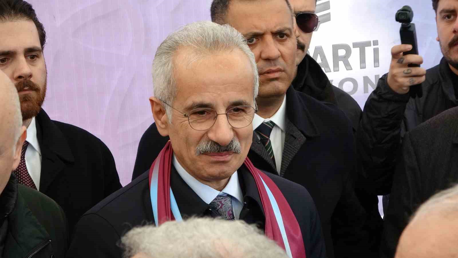 Bakan Uraloğlu: "Türkiye, tüm bu karmaşanın içerisinde bir güven adası olarak konumunu güçlü bir şekilde yürütüyor" 4 bakan uraloglu turkiye tum bu karmasanin icerisinde bir guven adasi olarak konumunu guclu bir COOKSDaU