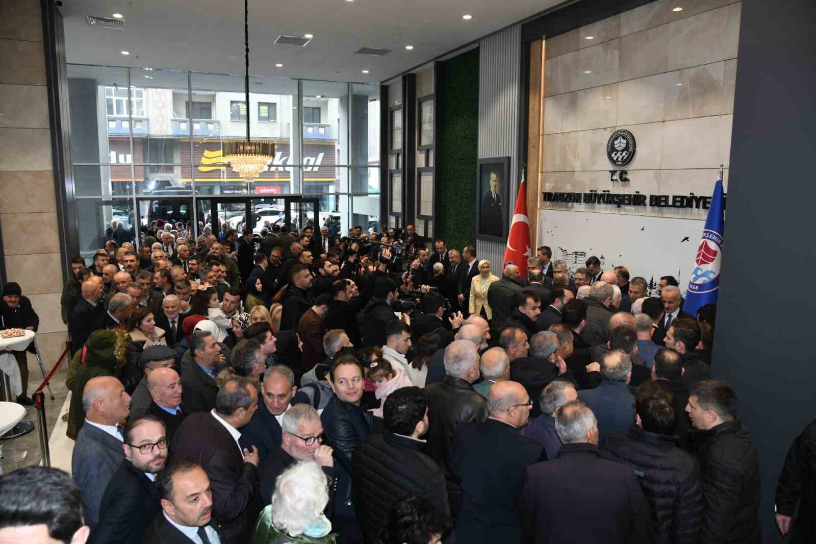 Bakan Uraloğlu: "Türkiye, tüm bu karmaşanın içerisinde bir güven adası olarak konumunu güçlü bir şekilde yürütüyor" 6 bakan uraloglu turkiye tum bu karmasanin icerisinde bir guven adasi olarak konumunu guclu bir