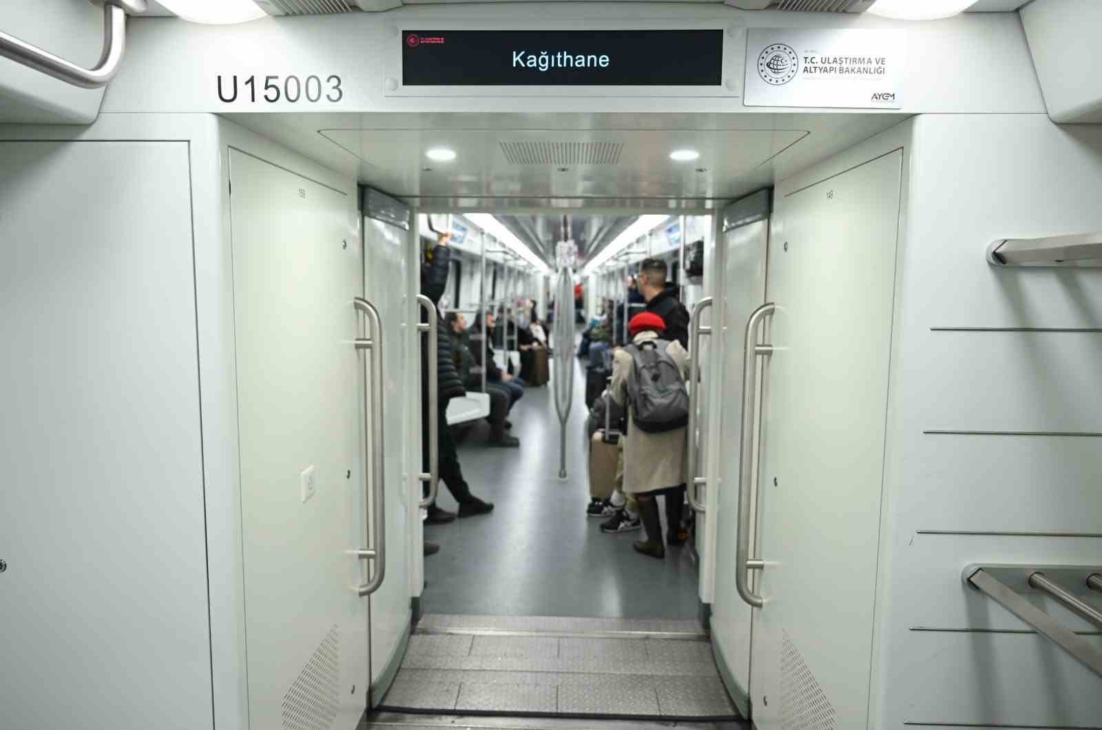 bakan uraloglu turkiyenin en hizli metrosu istanbul trafigine nefes aldiriyor 3 hNjuD5ny