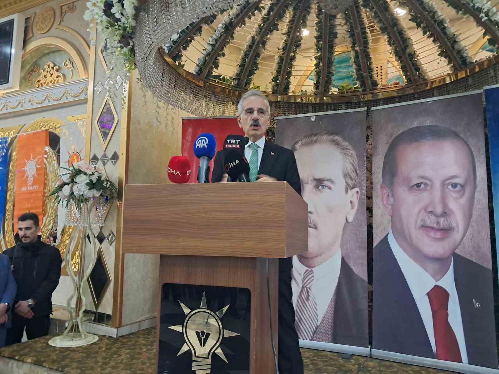 Bakan Uraloğlu: "Türkiye’nin ulaşım ve iletişim altyapısına yaklaşık 355 milyar dolar yatırım gerçekleştirdik" 5 bakan uraloglu turkiyenin ulasim ve iletisim altyapisina yaklasik 355 milyar dolar yatirim gerceklestirdik 1 n74g9NUV