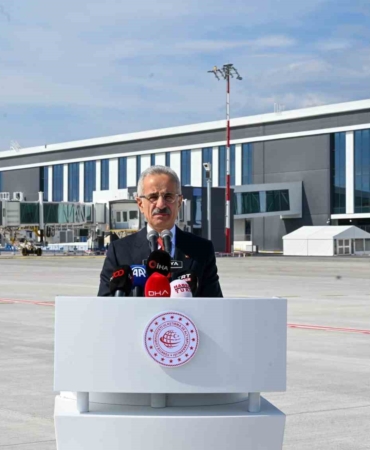 bakan-uraloglu-yeni-kulemiz-sadece-bir-hava-trafik-binasi-degil-ayni-zamanda-antalyanin-simgelerinden-5qxOSb97.jpg